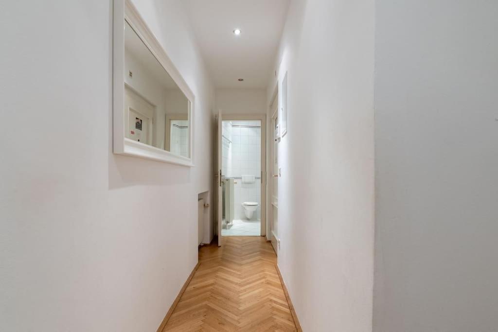 Historic Heart Apartment Viena Exterior foto